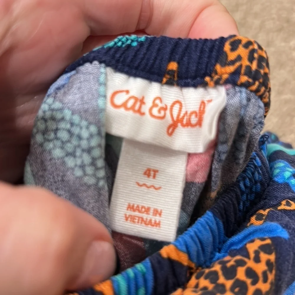 Cat and jack 4 t girl romper good condition